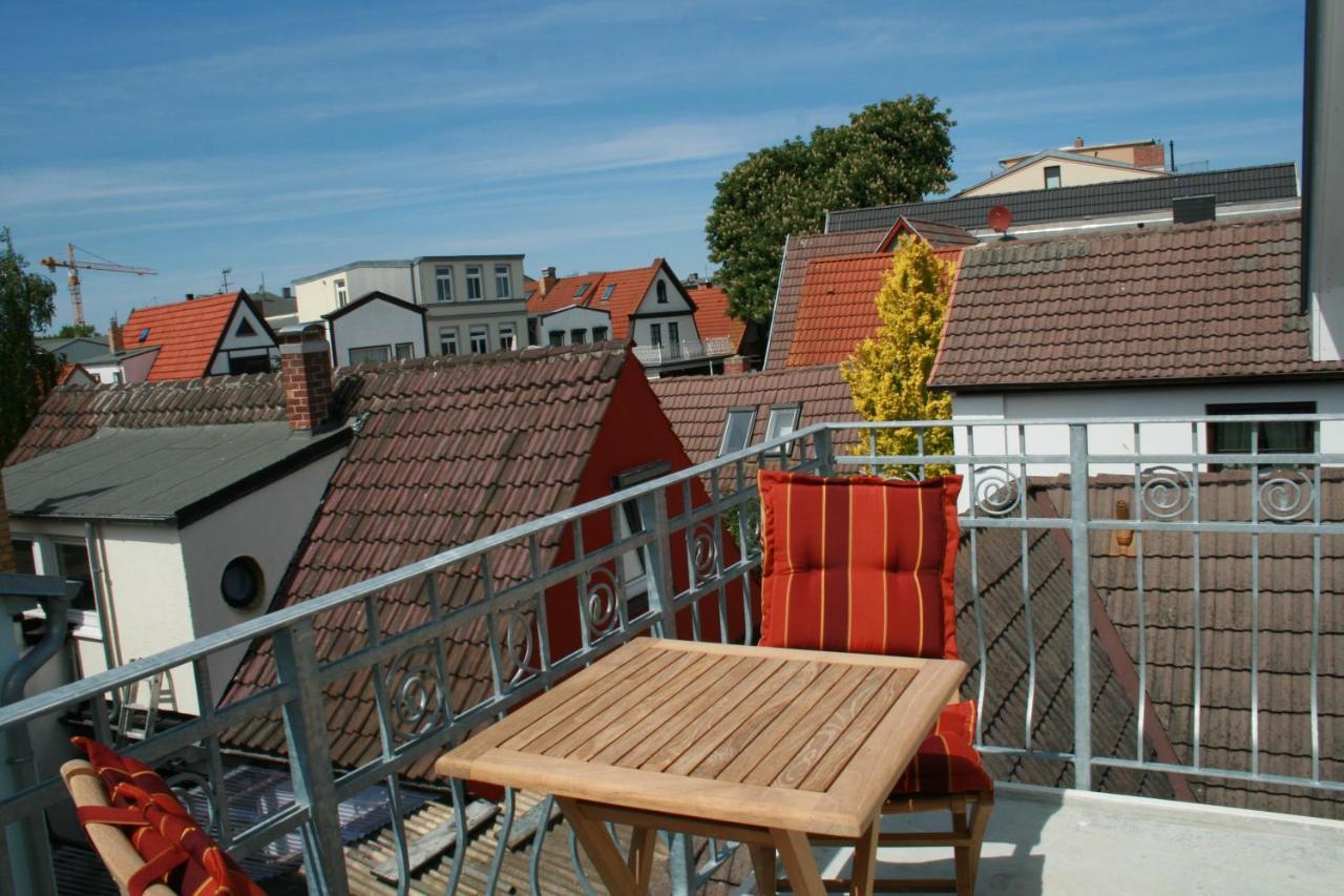 Ferienresidenz Am Strom Apartment Rostock Exterior photo