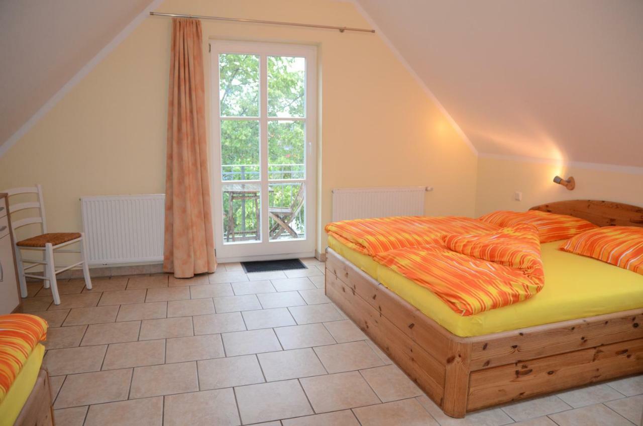 Ferienresidenz Am Strom Apartment Rostock Exterior photo